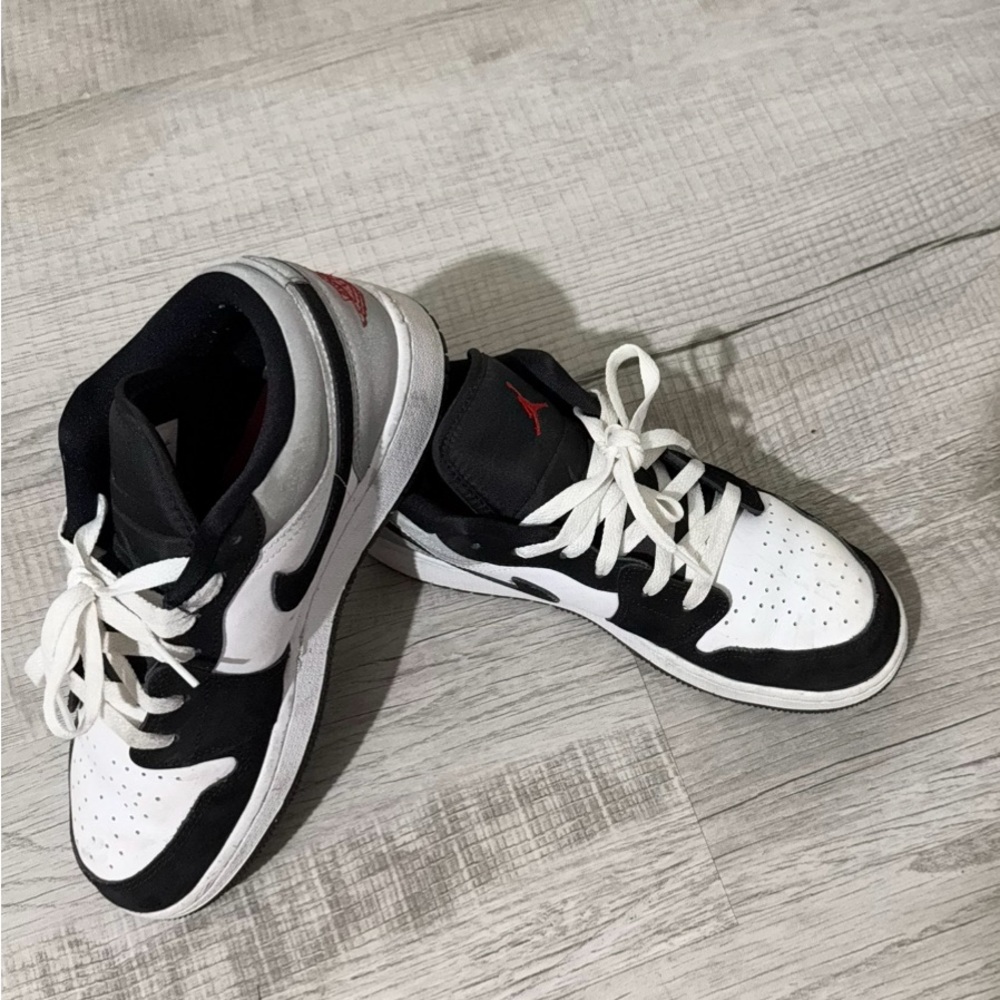Jordan Kids Sneakers Black and White